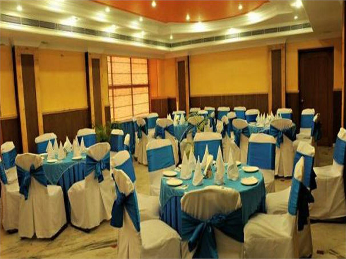 Viceroy Inn Dehradun Exterior photo