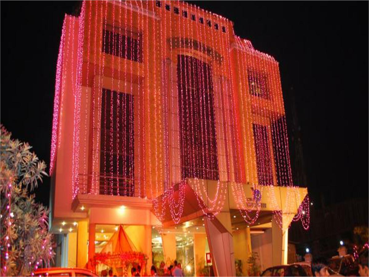 Viceroy Inn Dehradun Exterior photo